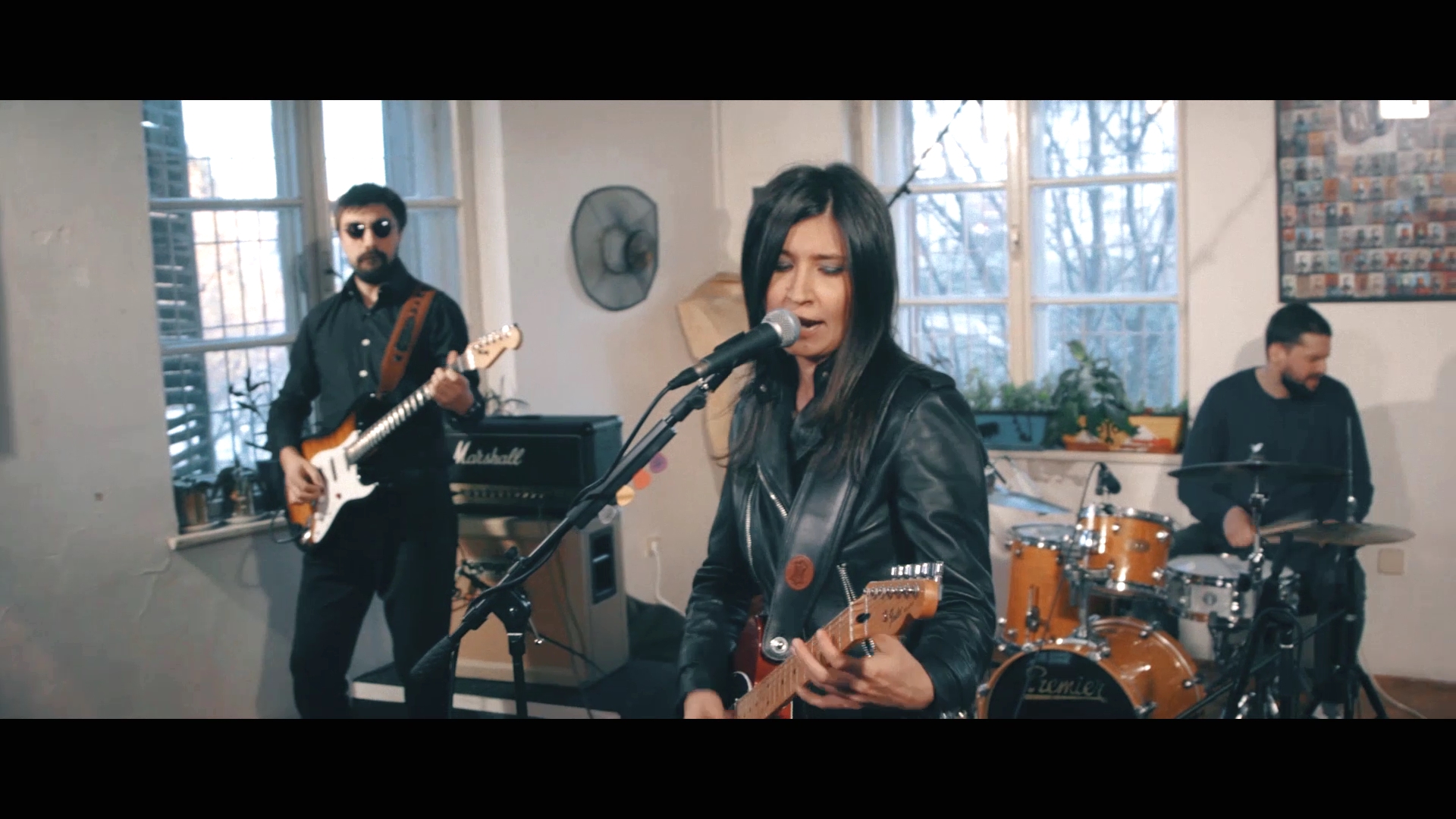 Plakat: Rokumentarni dani Live Sessions